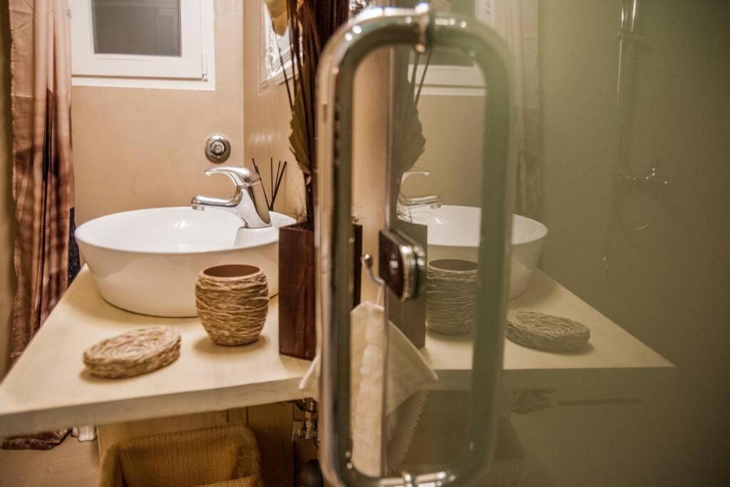 Athinas Apartment Pireusz Kültér fotó